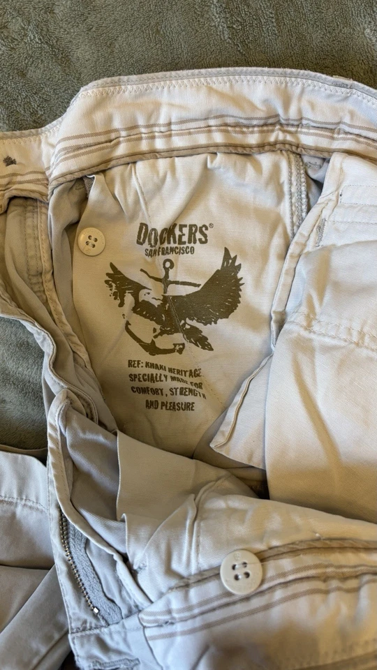 Dockers Slim Tapered Beige Cotton Chino Trousers 30W 32L - Image 3 of 4