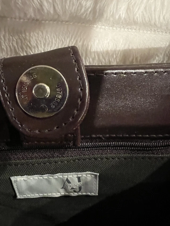 Bolso de mano vintage de cuero marrón A. J. Valenci Foto 4 de 4