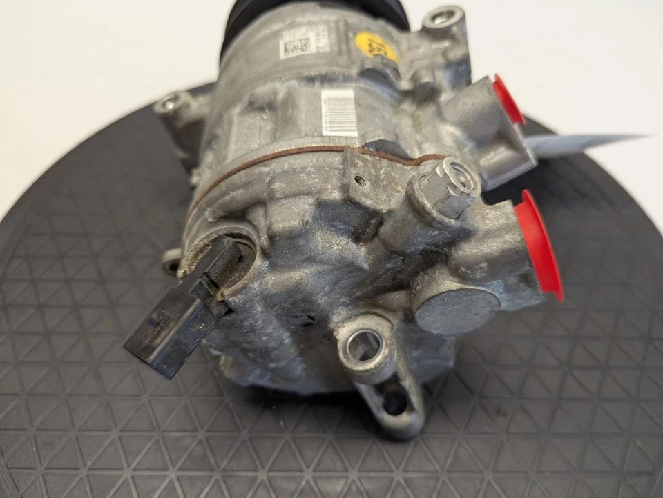 Compressor CA compatível com 17-19 Porsche Macan 779290 - Imagem 2 de 4