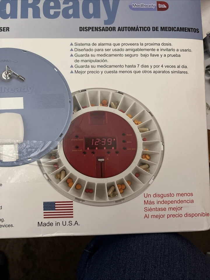 MedReady 1700 Automated Medication Pill Dispenser With Lock And Key - Image 2 of 4