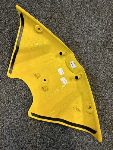 TRIUMPH SPEED TRIPLE 1050 BJ 2013 94 TANKDECKEL COWL SHROUD GELB B81 - Bild 3 von 3