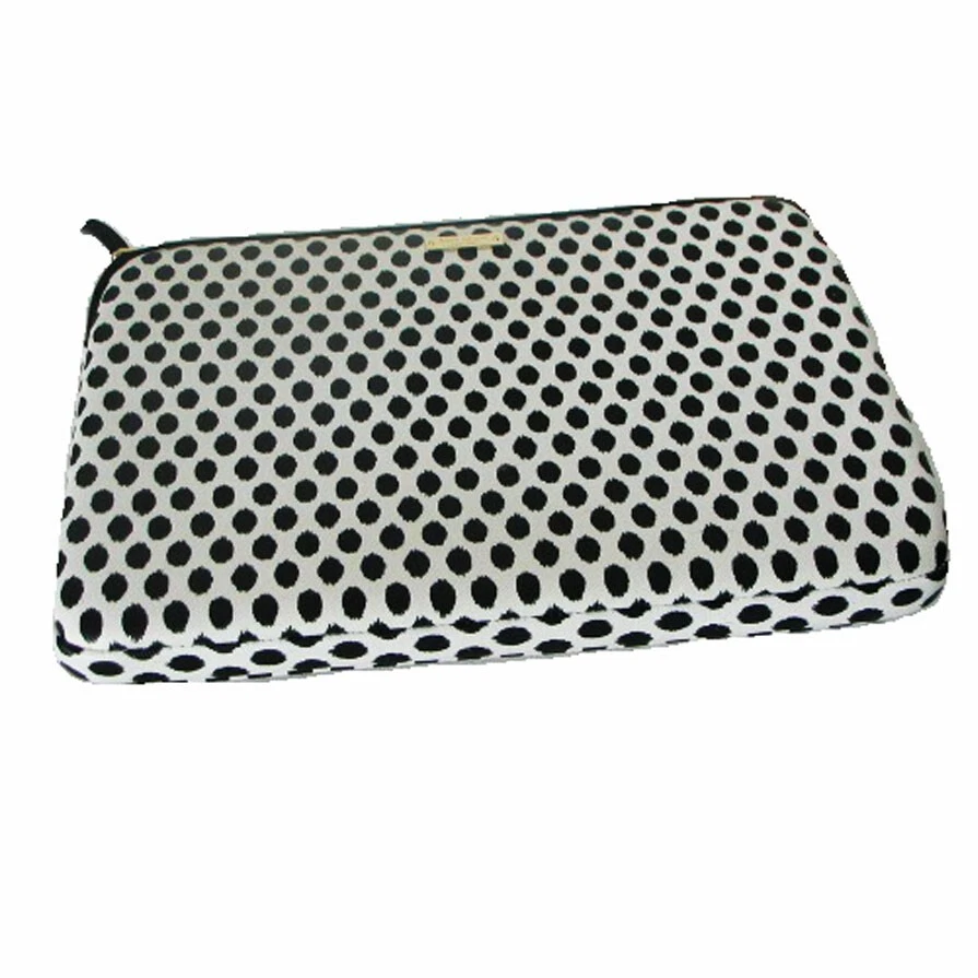 Nuevo Kate Spade Blanco y Negro Lunares Computadora Portátil Estuche Acolchado Cremallera Foto 3 de 4