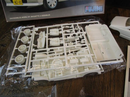 OPEN BOX Partially Sealed FUJIMI LEEZA Z TURBO 1/24 K-CAR SERIES No. 1 Model Car - Picture 11 of 19
