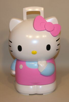 hello kitty mini refrigerator