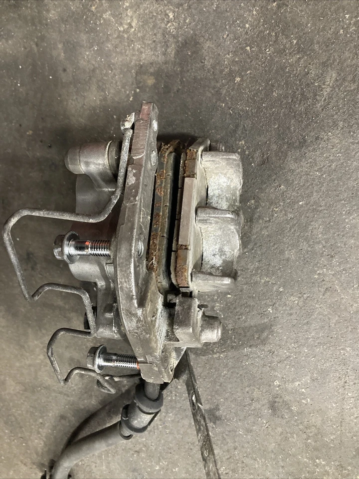 Pinza de freno delantera izquierda Honda VT750 1998-2003 Shadow ACE Deluxe 45150-MAH-315 Foto 4 de 4