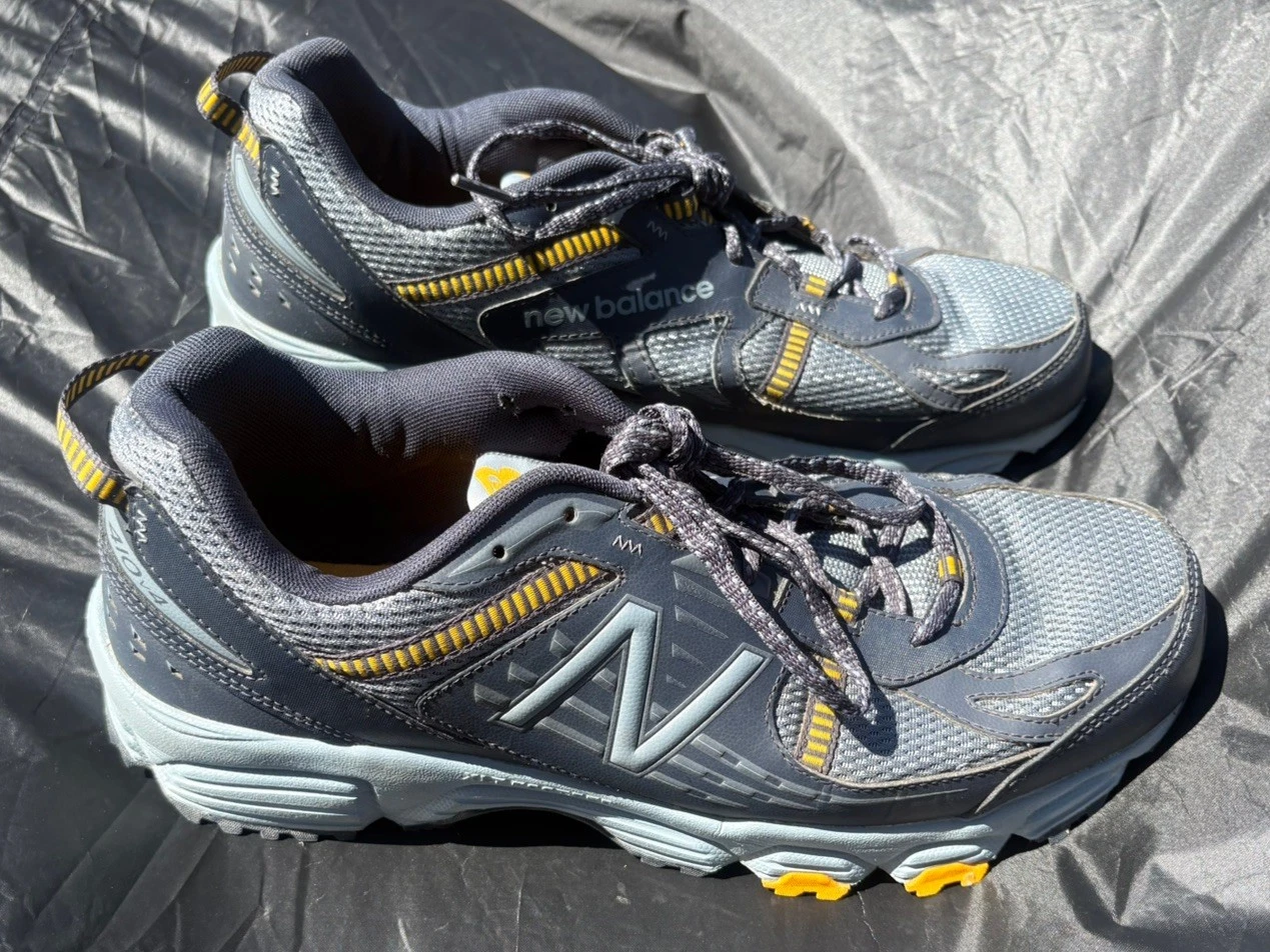 New Balance 410v4 Men's 13 Navy Gray yellow Trail Running Hiking