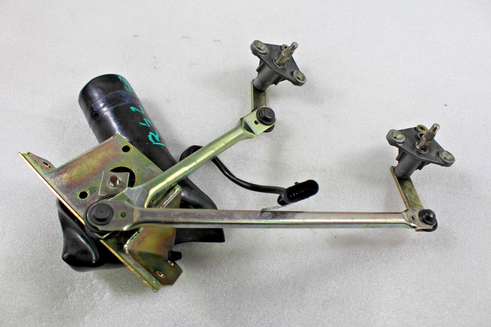 Ferrari F430, Windshield Wiper Linkage w/ Motor, Used, P/N 63780200
