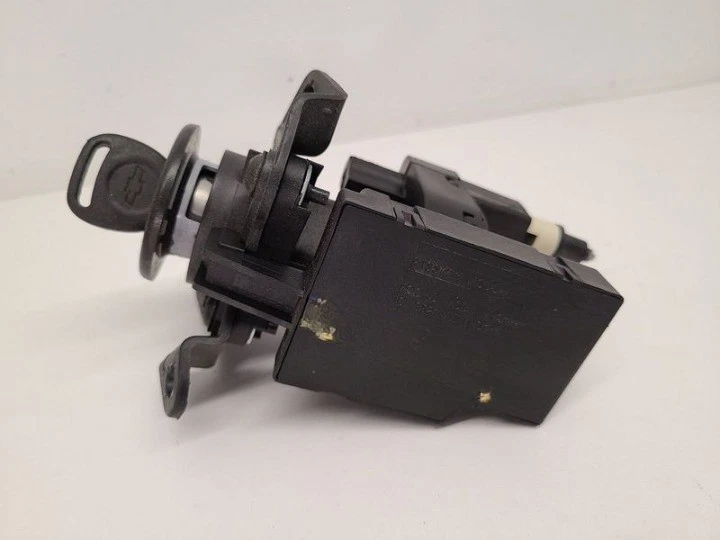Interruptor de encendido Chevrolet Malibu 2004-2012 sin montaje de cilindro de bloqueo OEM Foto 2 de 4