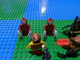 LEGO 70905 Batman 5 Minifigs Only Robin Man-Bat Kabuki Twins + Accessories