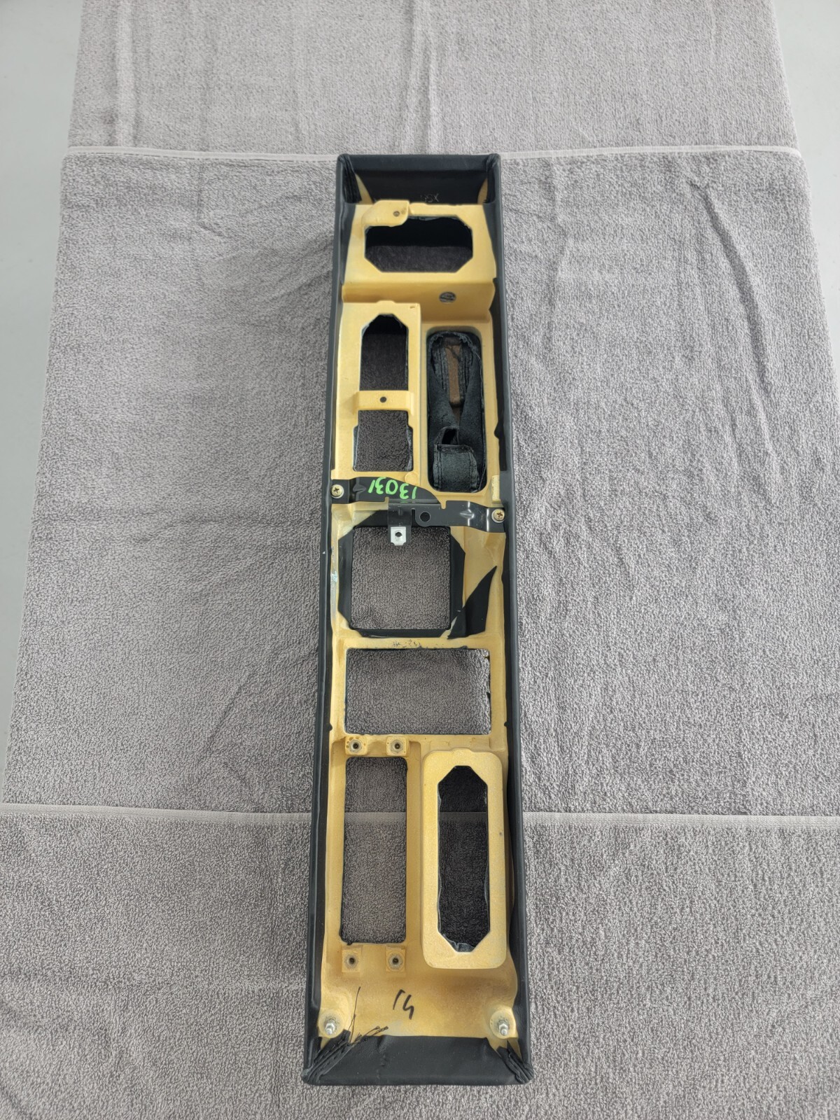 Ferrari F430 Coupe, Upper Leather Center Console, Black, Used, P/N 68423700