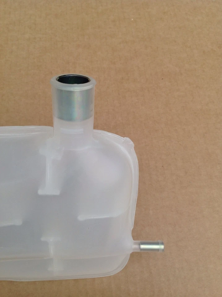 GENUINE SAAB CLASSIC 900 86-93 EXPANSION TANK & CAP - BRAND NEW - 7549876 - Image 3 of 4