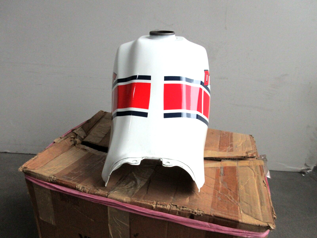 Yamaha DT125 ( 34X ) NOS Fuel Tank DT200 ( 37F ) Gas Tank 34X