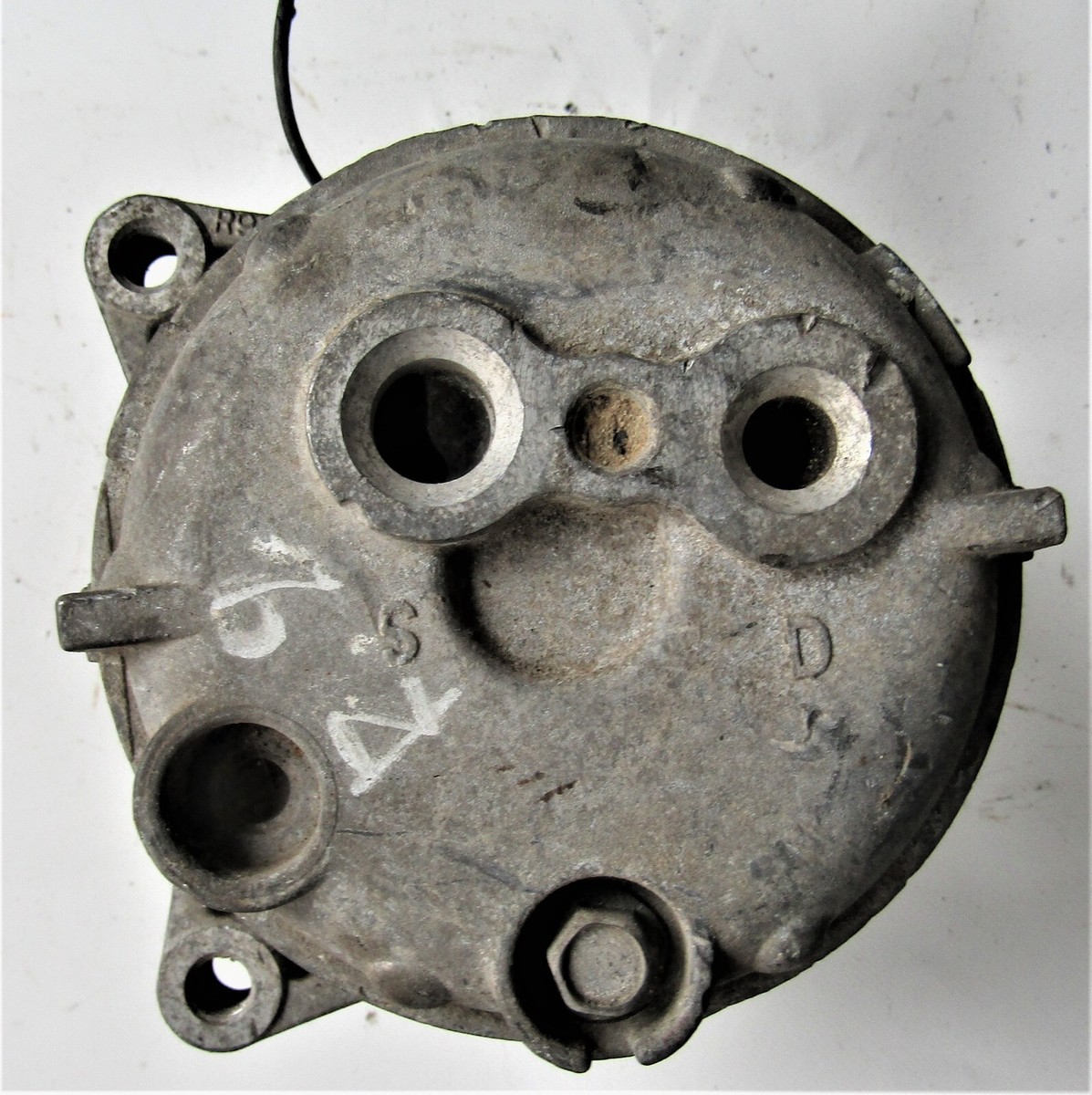 Mazda Engine R2 / F8 OEM 506211-1680 air conditioner
