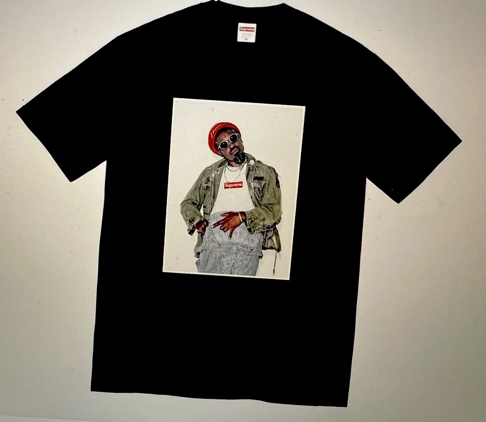 T shirt noir Supreme Andre 3000 (FW22)   Taille Large (scellé en usine) Rare NEUF