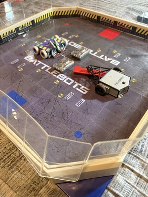 Hexbug Battlebots Arena with Witch Doctor & Tombstone - Tested & Working!