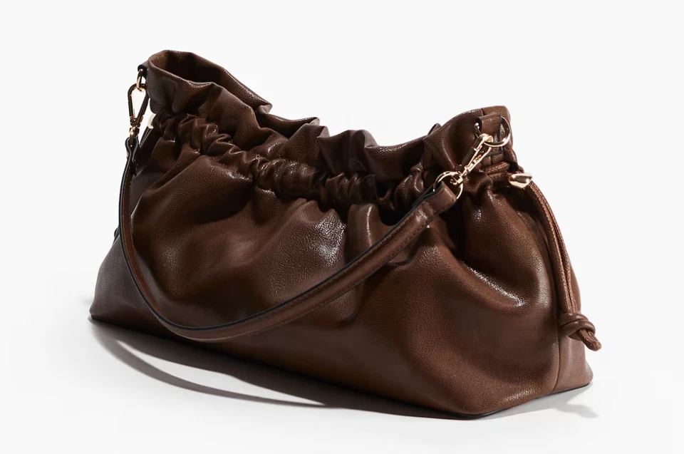 Bolso de Hombro H&M Edition 2025 Recubierto Marrón Oscuro - H&M Original Foto 4 de 4