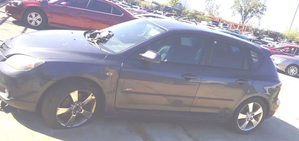 2005 Mazda 3 Front Driver Left LH Door Trim Panel in BR9 Black Foto 4 de 4