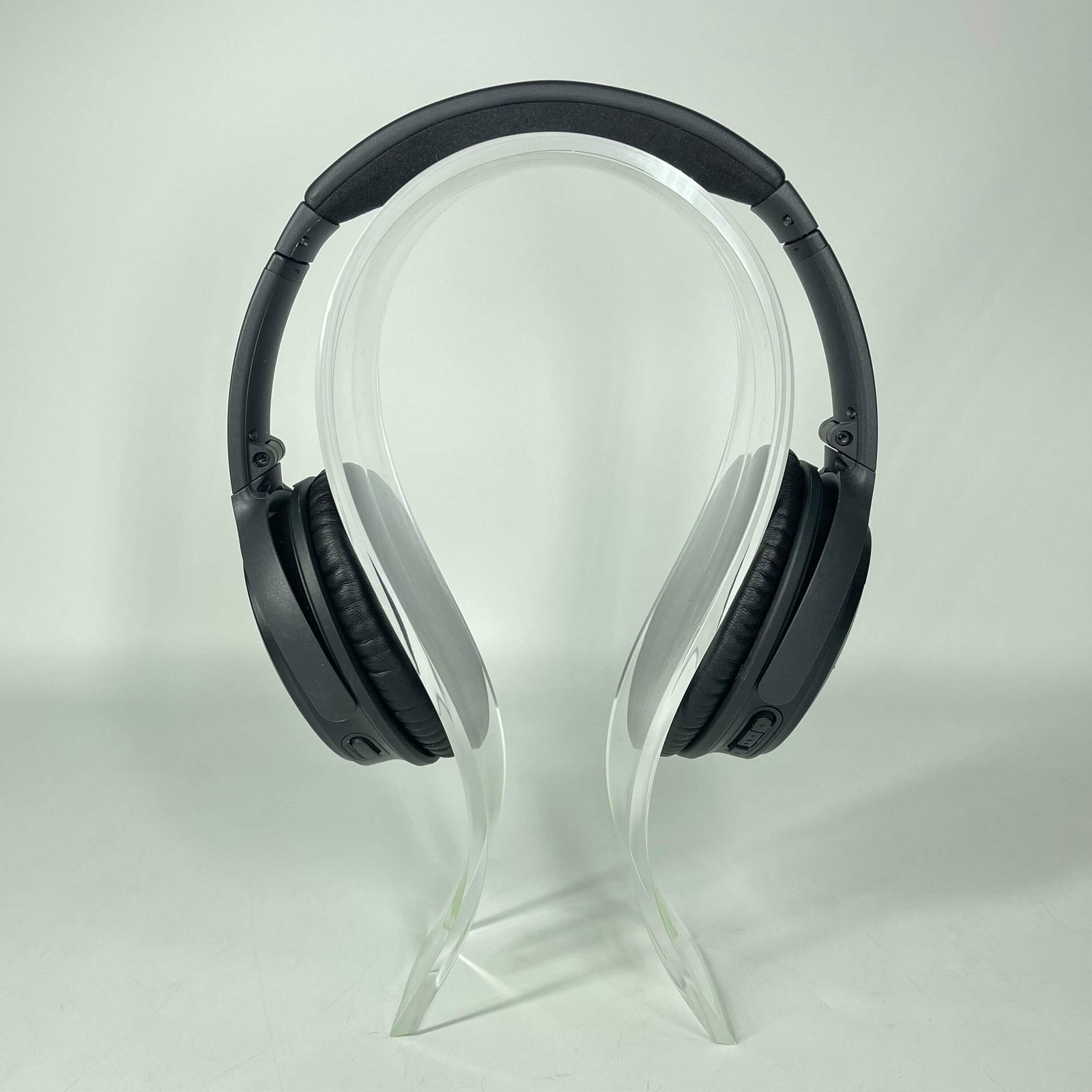 Bose QuietComfort 35 Over-Ear Wireless Bluetooth Headphones Black 789564-0010-image