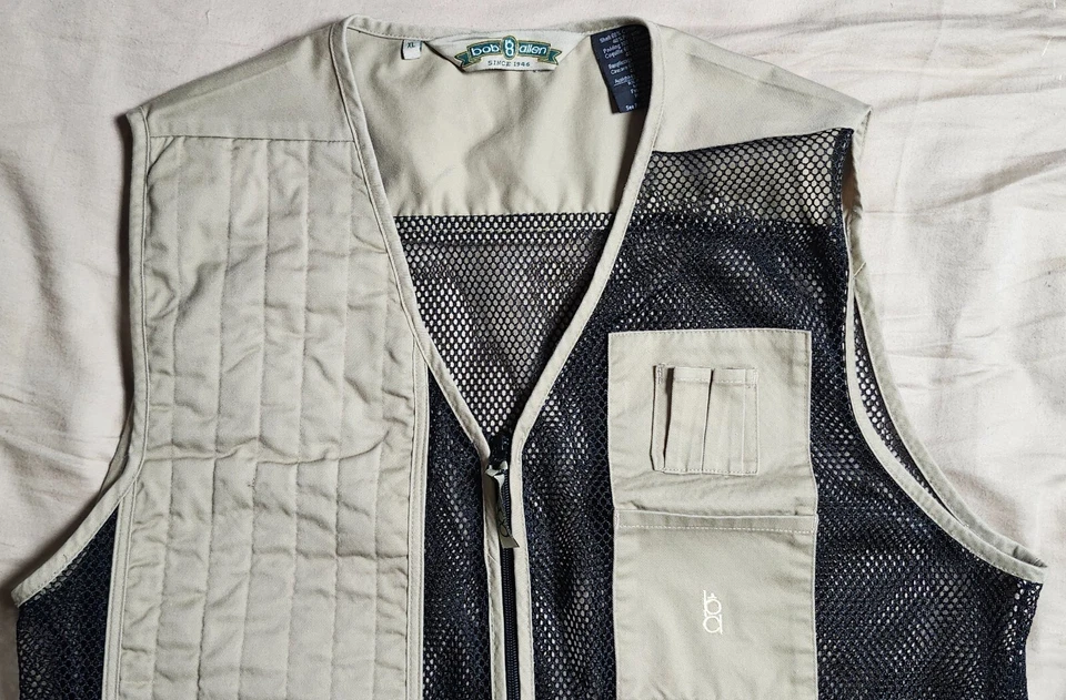 Bob & Allen Shooting Hunting Vest Men's Size XL Tan Khaki Black Mesh - Image 2 of 4