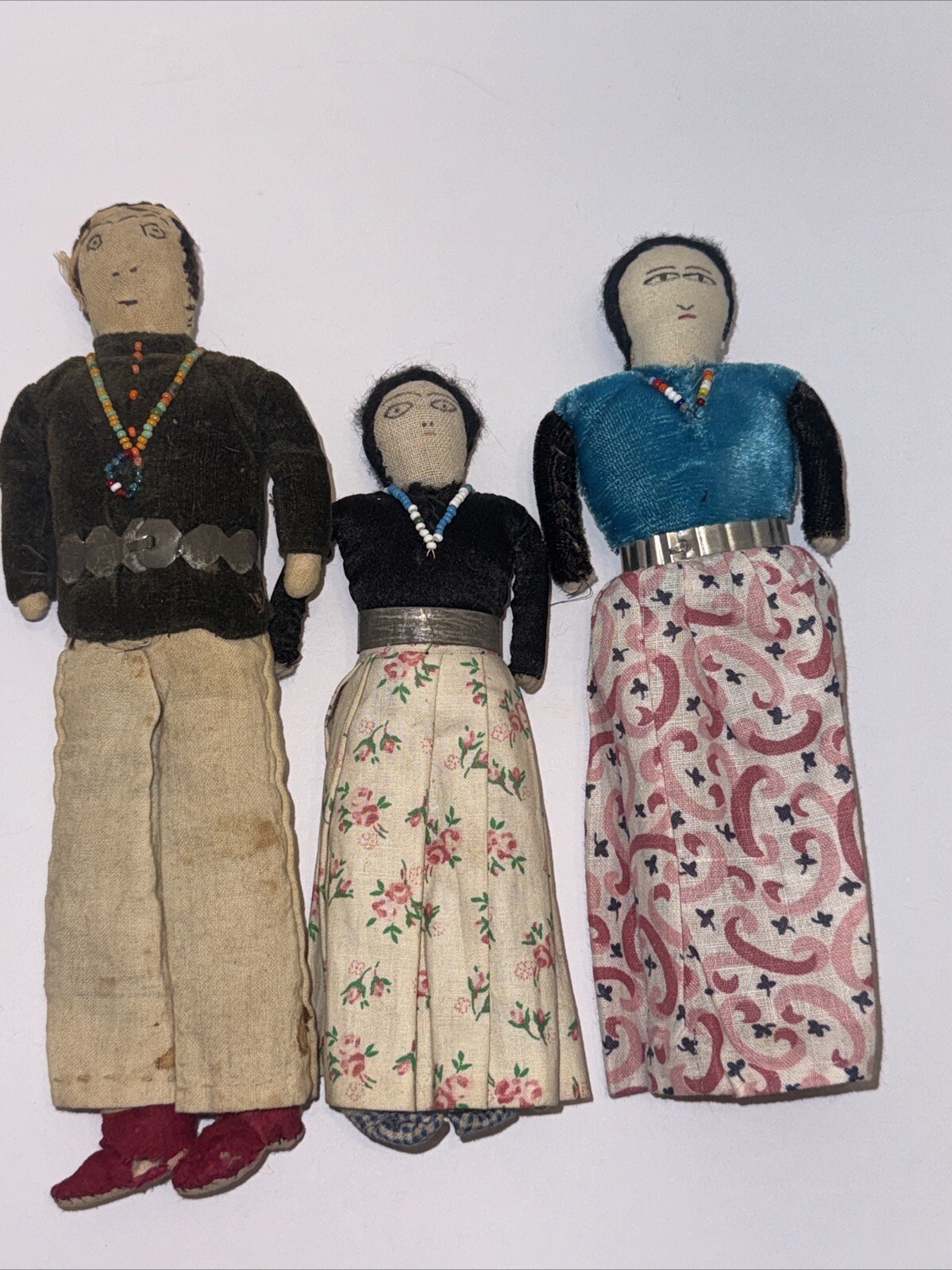 Vintage Family Handmade Native America Navajo Cloth Dolls American Folk Art