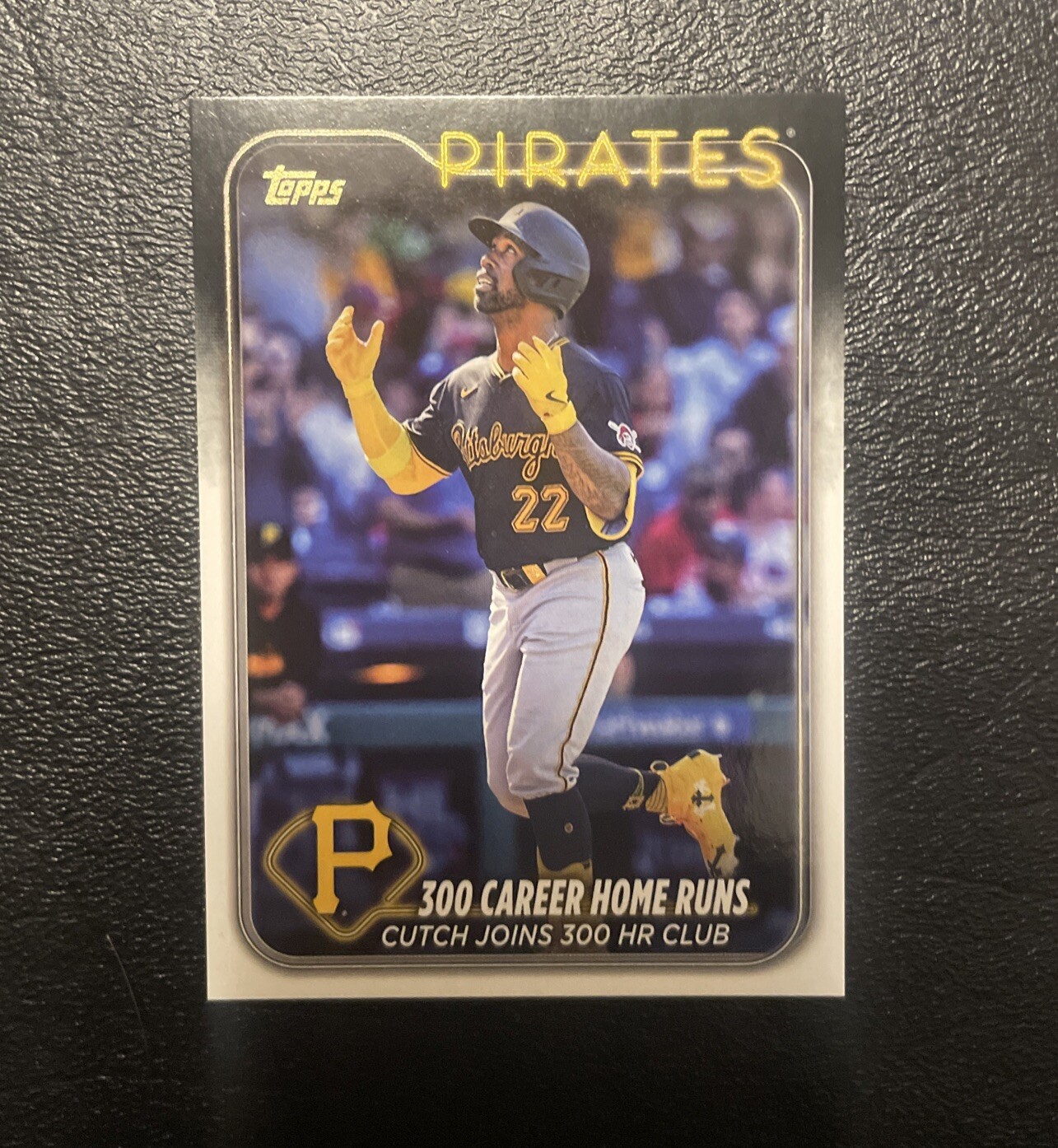 2024 Topps Update #US254 Andrew McCutchen 300 HR GOLDEN MIRROR PARALLEL SSP