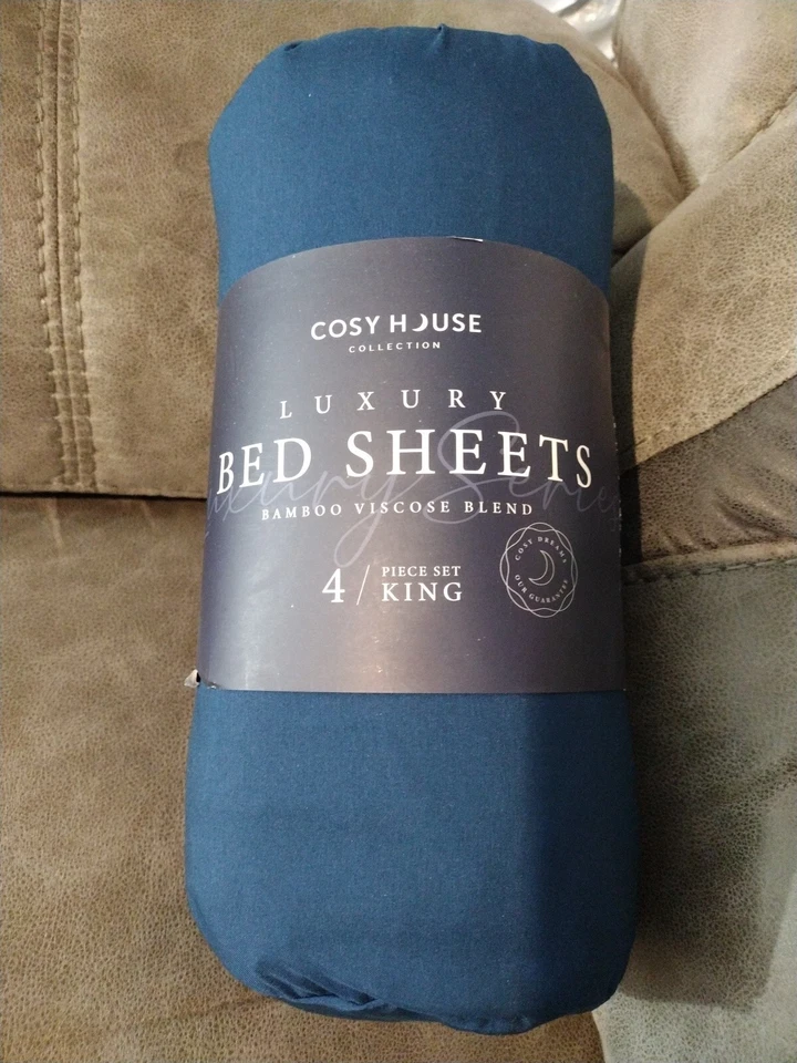Cosy House Collection Luxury Bamboo Sheets - 4 Piece Bedding Set - King Turquois - Image 3 of 4