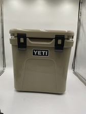 Yeti Roadie 24 Hard Cooler - Desert Tan