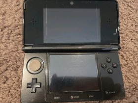 Nintendo 3DS Handheld CTR-001 Cosmo Black USA Version w/ Charger/Case/Games