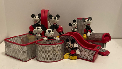Vintage Disney Mickey Mouse 7 Piece Office Set 