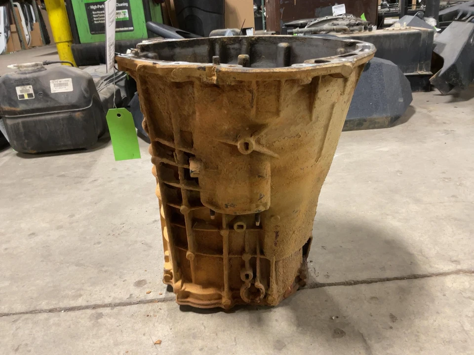 Jeep JK Wrangler 6 Speed Manual Front Transmission Bell Housing 2012-2017 064697 - Image 3 of 4