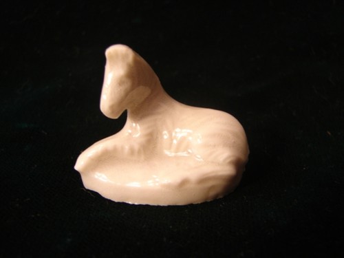 Estatuilla de cebra Wade miniatura vintage hecha en Inglaterra pequeña miniatura coleccionable - Imagen 1 de 2