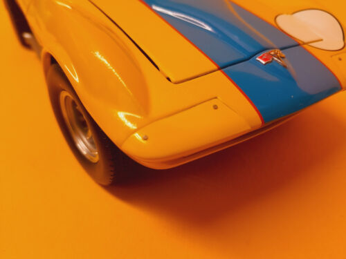 EXOTO 18037 CORVETTE 1964 GRAND SPORT ROADSTER 1/18 (CON DIFETTI DI VERNICE). - Foto 10 di 18