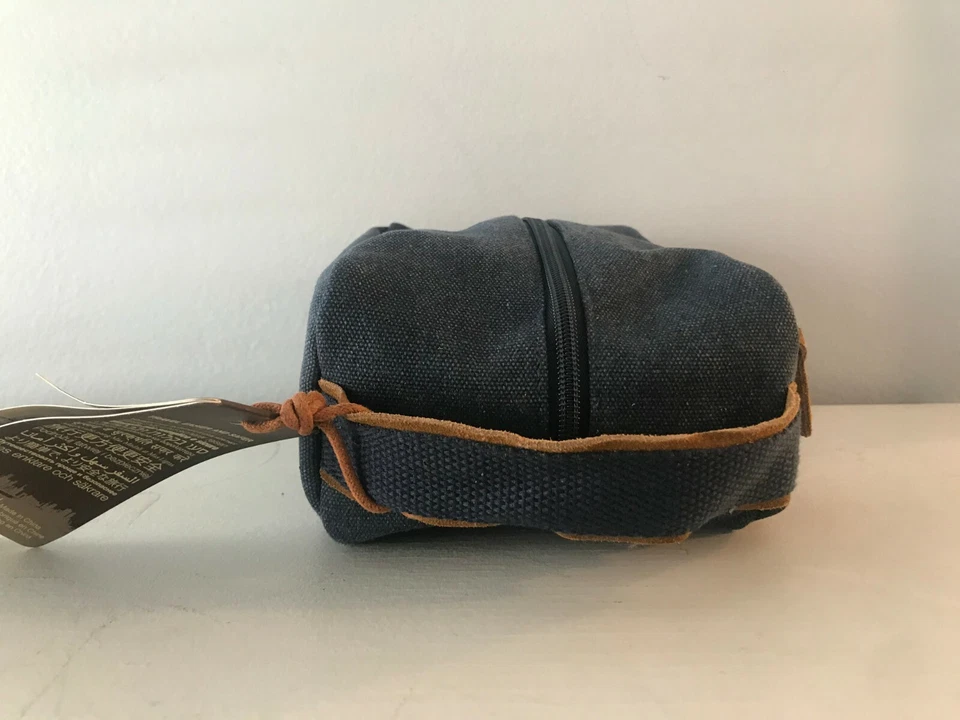 Travelon Heritage Toiletry Kit, Multiple Colors - Image 2 of 4