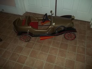 chitty chitty bang bang pedal car