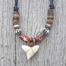 n189-G / Großer Haizahn Haizahnkette Haifischzahnkette  Shark Tooth Surferkette