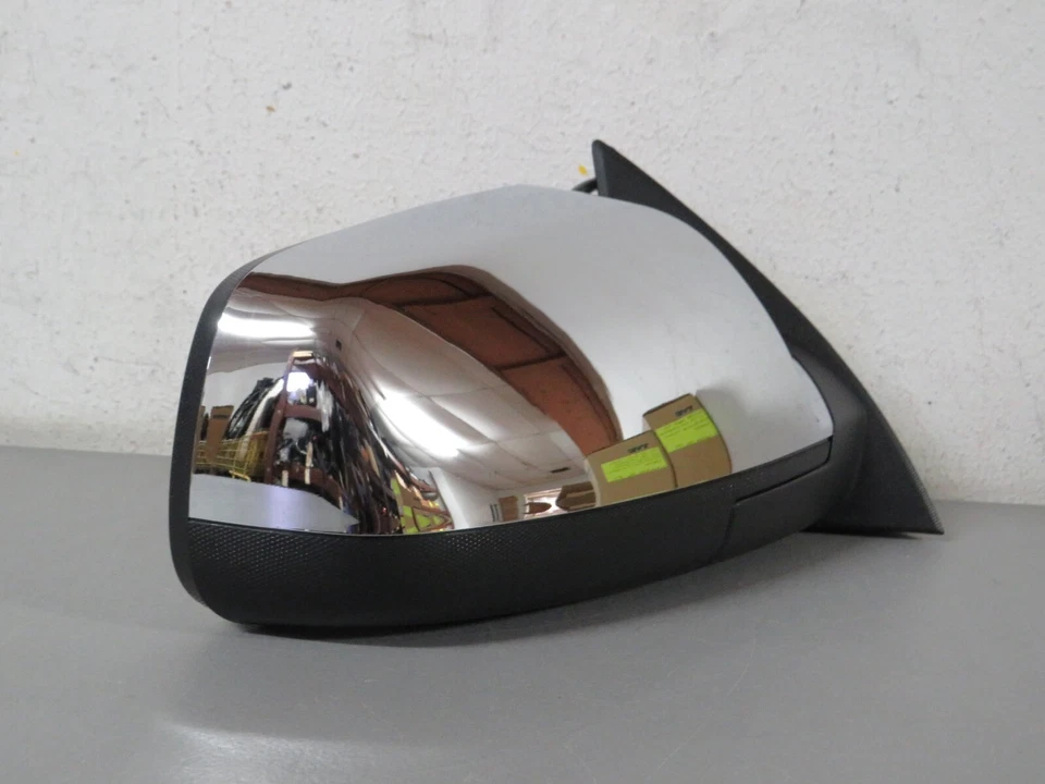 2010 2015 CHEVROLET EQUINOX GMC TERRAIN RIGHT SIDE DOOR MIRROR WITH MEMORY - Image 2 of 4
