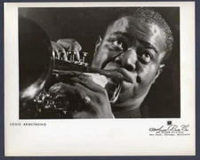 LOUIS ARMSTRONG jazz trumpet player ORIG AGENCY PHOTO 8x10 trumpeter musician