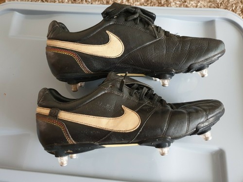 Nike TIEMPO Ronaldinho SG 10R Nero Scarpe Da Calcio Calcio Cunei UK 10.5  RARA | eBay