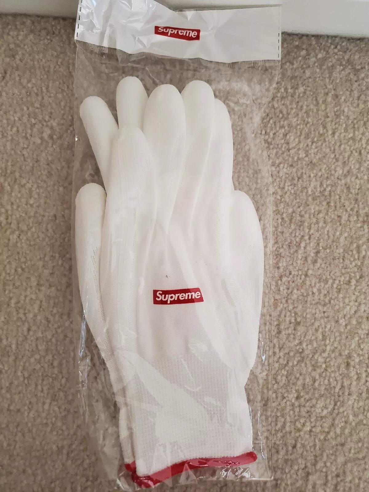 Gants caoutchoutés SUPREME FW20 NEUF logo boîte blanche