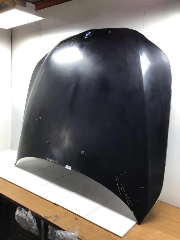 BMW 535XI 2008 capó capó negro para BMW 550i 06-10 OEM+ Foto 2 de 4