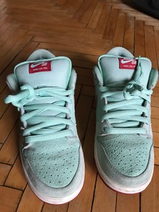 nike sb dunk low monopoly