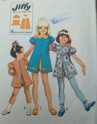 Vintage 70er Jahre Simplicity 9895 Mädchen Easy Dress Shorts Schnittmuster Größe 6