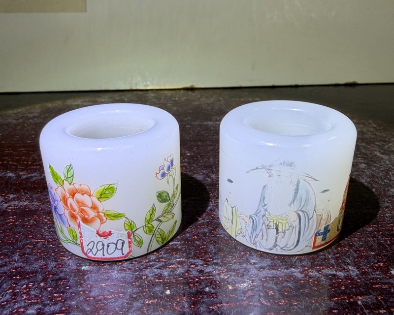 Wonderful Two Vtg. Chinese Peiking Glass Thumb Rings