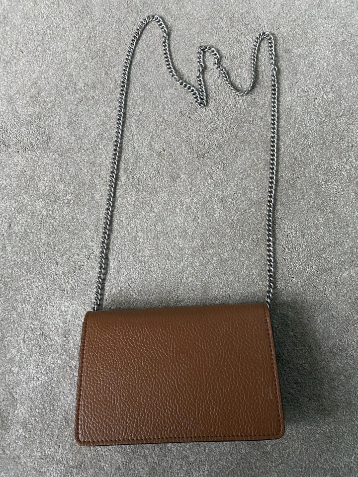 Gucci Dionysus Super Mini Bag in brown pebbled leather - Image 4 of 4