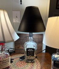 Evan Williams 1783 Small Batch Kentucky Straight Bourbon Whiskey Clear Bottle