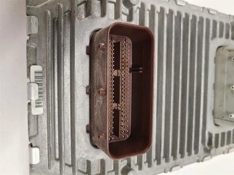 Chrysler 200 2014 motor ECM módulo de control electrónico 2,4 L 4 velocidades 5150860AA Foto 3 de 4