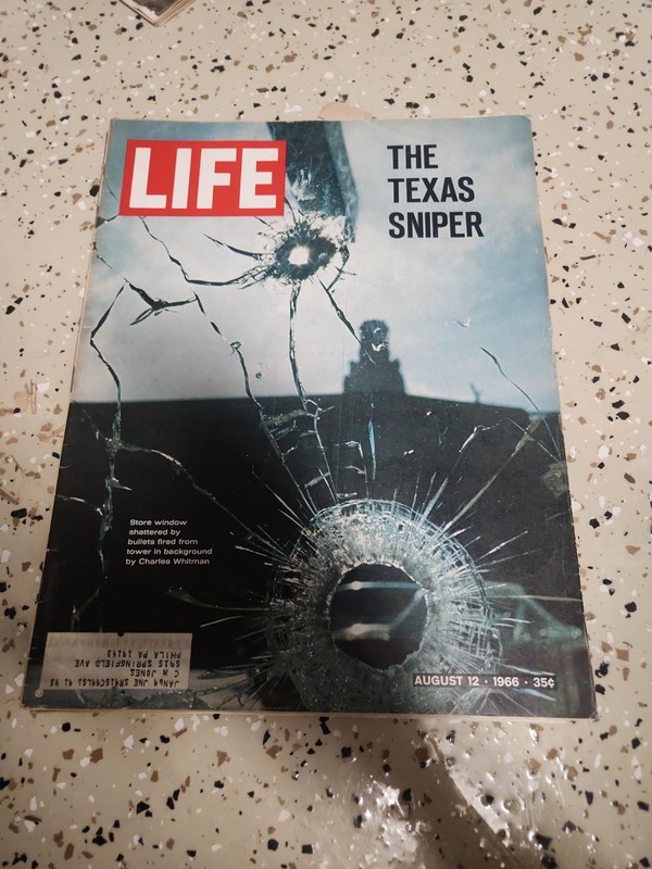 Life Magazine August 12 1966 60th Birthday Present Texas Sniper