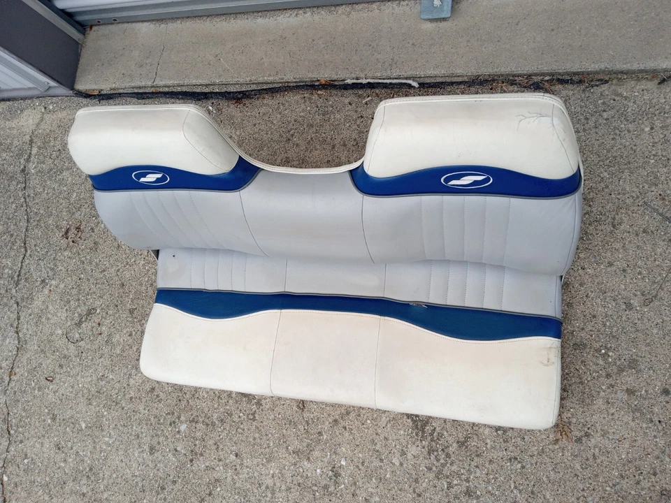 VINTAGE boat folding bench seat. - Image 4 of 4