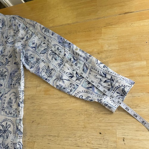 C&C California 100% Linen Tropical Print Button Down Top Blue & White Large EUC - Picture 10 of 11