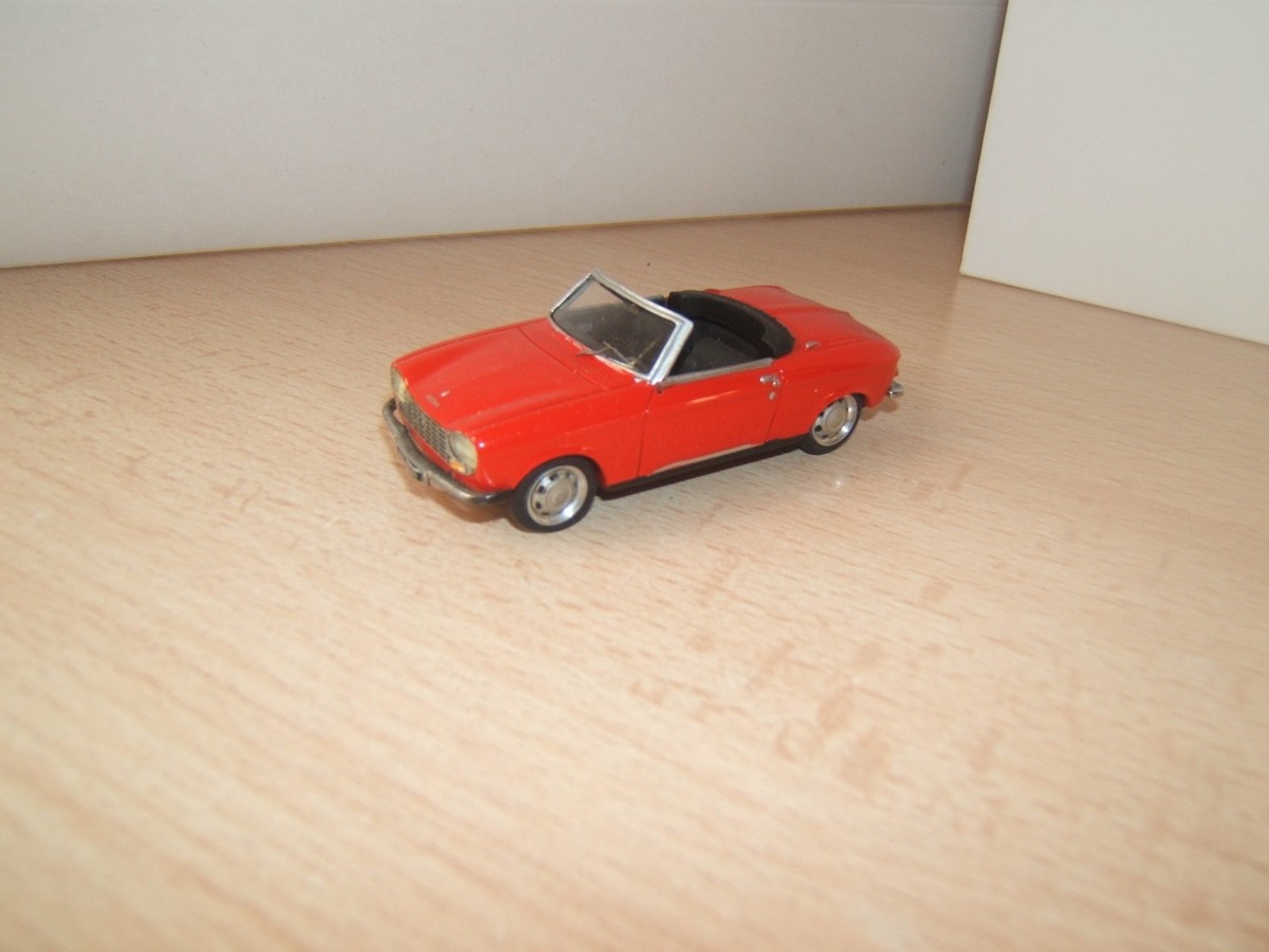Miniature Peugeot 204 Cabriolet 1/43 - Ministyle, Neuf, Couleur Noire